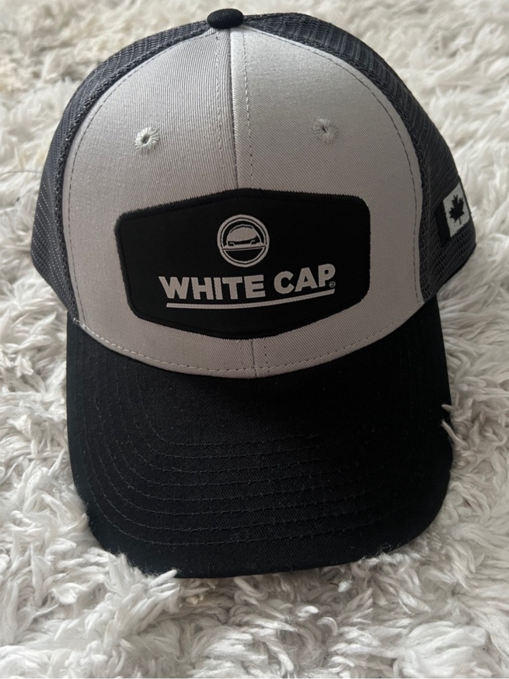 “WHITE CAP” TRUCKER HAT